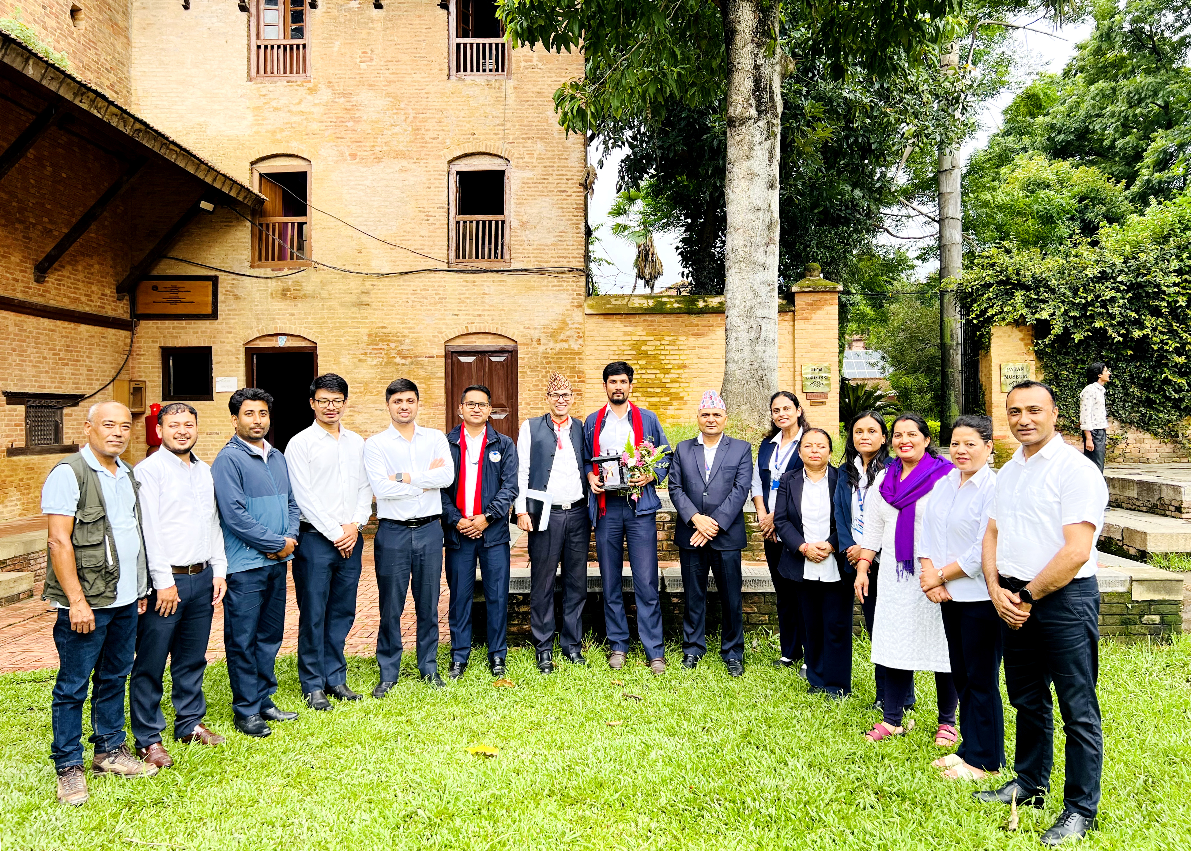 यस कार्यालयमा कार्यरत कम्प्यूटर अपरेटर श्री लोहस सिग्देलज्यू सरुवा भई जानु भएकोमा उहाँको बिदाई एवं यस कार्यालयमा सरुवा भई आउनु भएका कम्प्यूटर अपरेटर श्री प्रज्वल मुल्मीज्यूको स्वागत कार्यक्रम (मिति २०८३।०३।३२)
