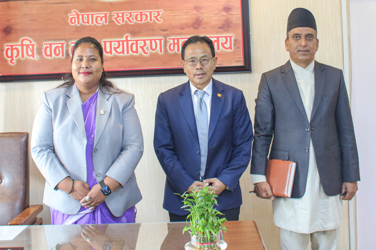 Director General of South Asian Co-operative Environment Programme,  H.E. Mr. Mr. Norbu Wangchuk pays courtesy call on Hon'ble Minister for Agriculture, Forest and Environment  Gita Chaudhary at the Ministry.   माननीय  कृषि,वन तथा पर्यावरण मन्त्री गीता चौधरीज्यूसंग दक्षिण एसियाली सहकारी वातावरण कार्यक्रम (SACEP) का महानिर्देशक महामहिम नर्बु वाङचुकले मन्त्रालयमा गर्नुभएको शिष्टाचार भेटघाट।