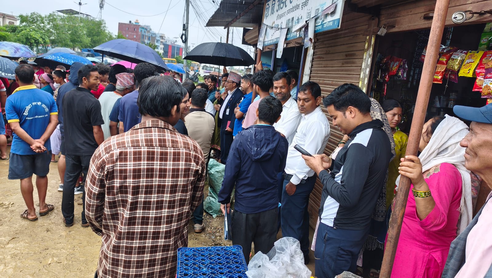 बजार अनुगमन