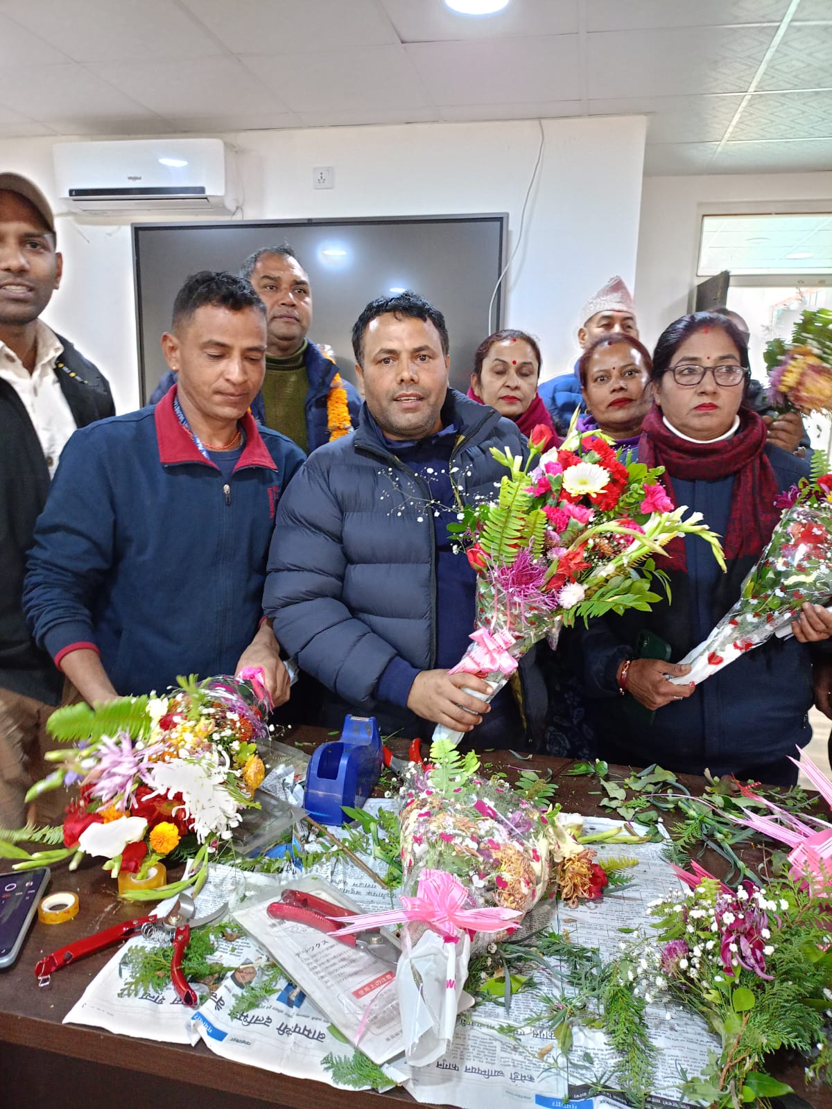 संघिय संसद सचिवालयका कार्यालय सहयोगीहरुलाई पुष्प सजावट सम्बन्धि तालिम