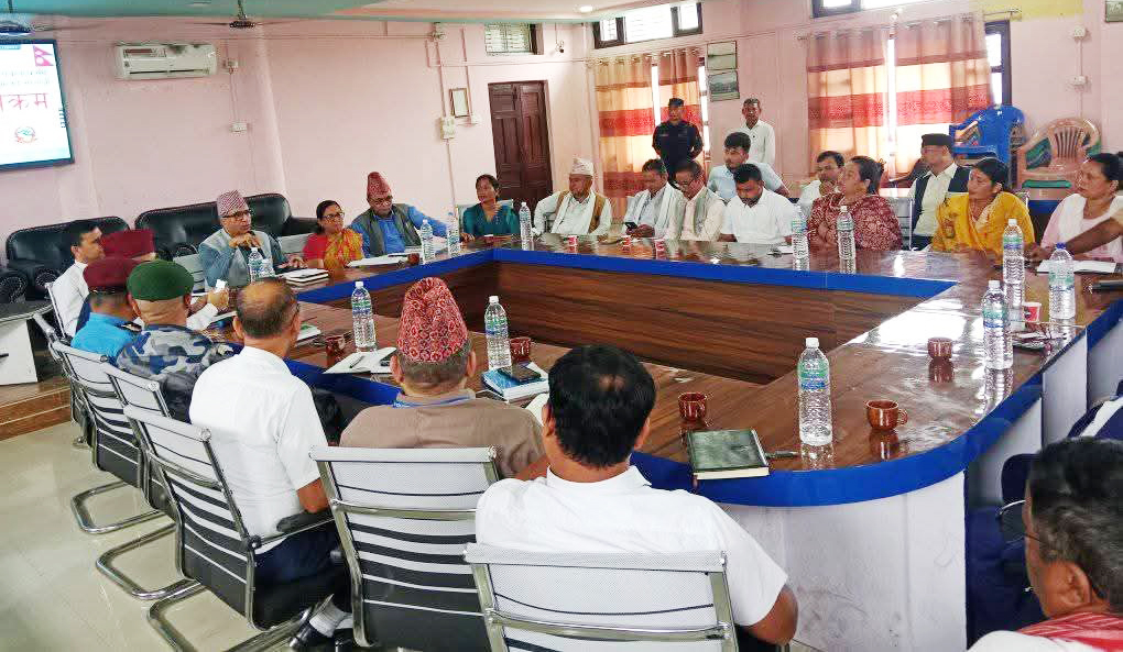 बर्दिया जिल्ला स्थित सरोकारवाला तथा राजनीतिक दलका प्रतिनिधिहरूसँग छलफल कार्यक्रम