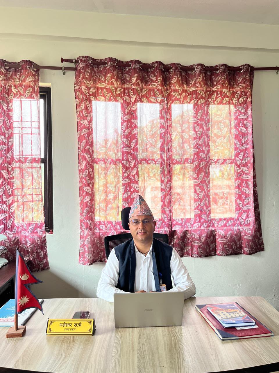 यज्ञेश्वर खत्री