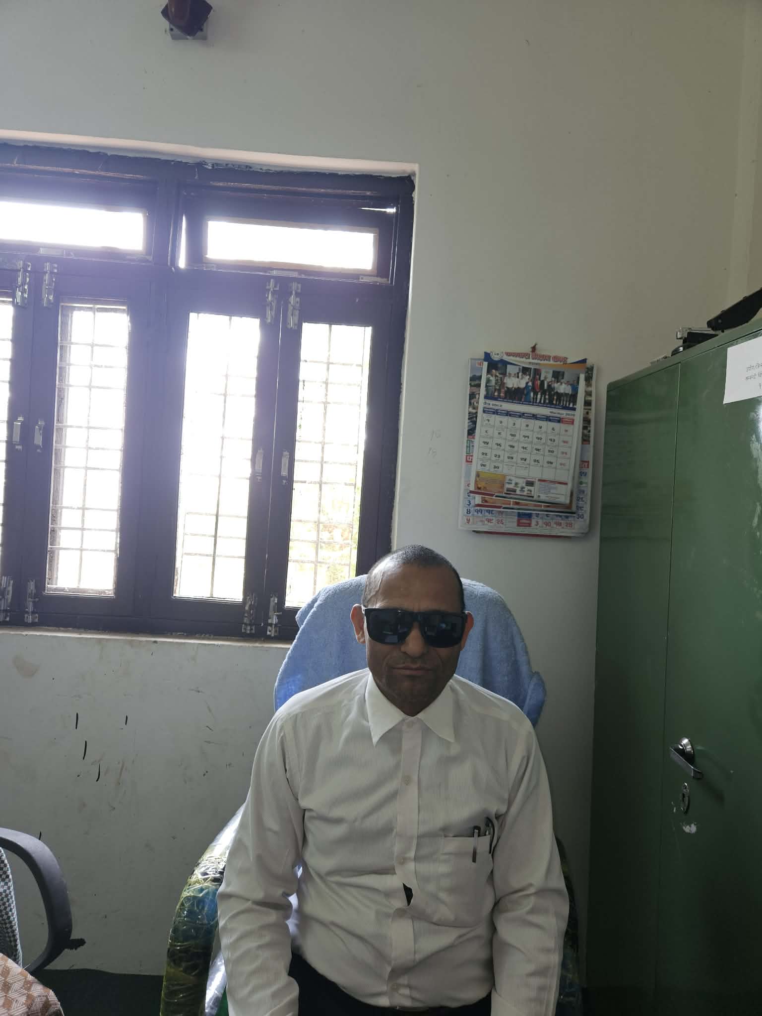 लोक बहादुर बस्‍नेत