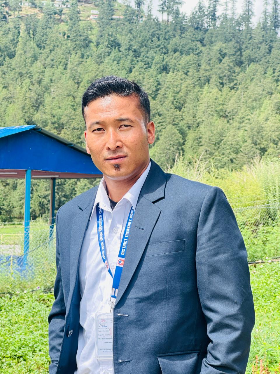 हिमाल रोकाया