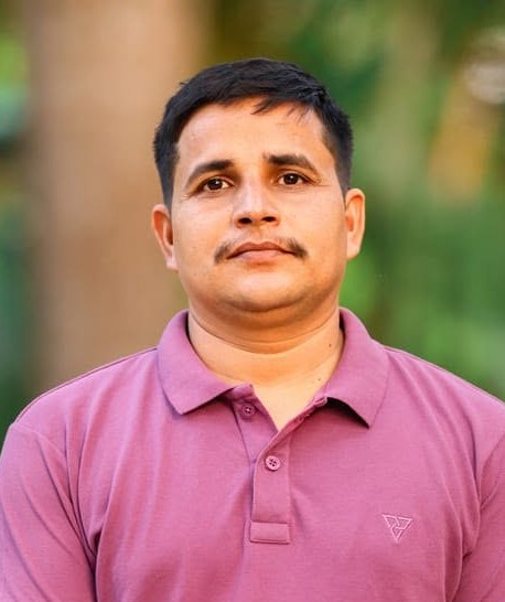 महेश न्यौपाने