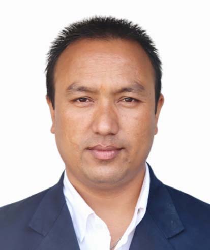 रविन निरौला
