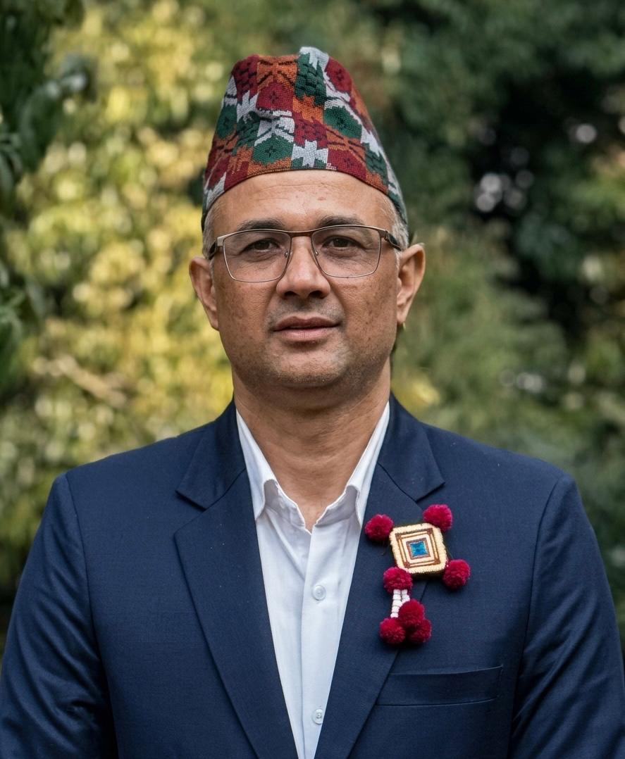 ई.सुजन दाहाल
