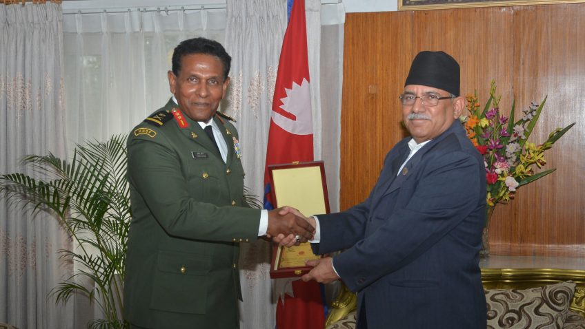 माल्दिप्सका सेनापतिद्वारा प्रधानमन्त्रीसँग भेट