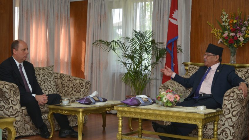 प्रधानमन्त्रीसँग हंगेरियन राजदूत पेथोको भेट