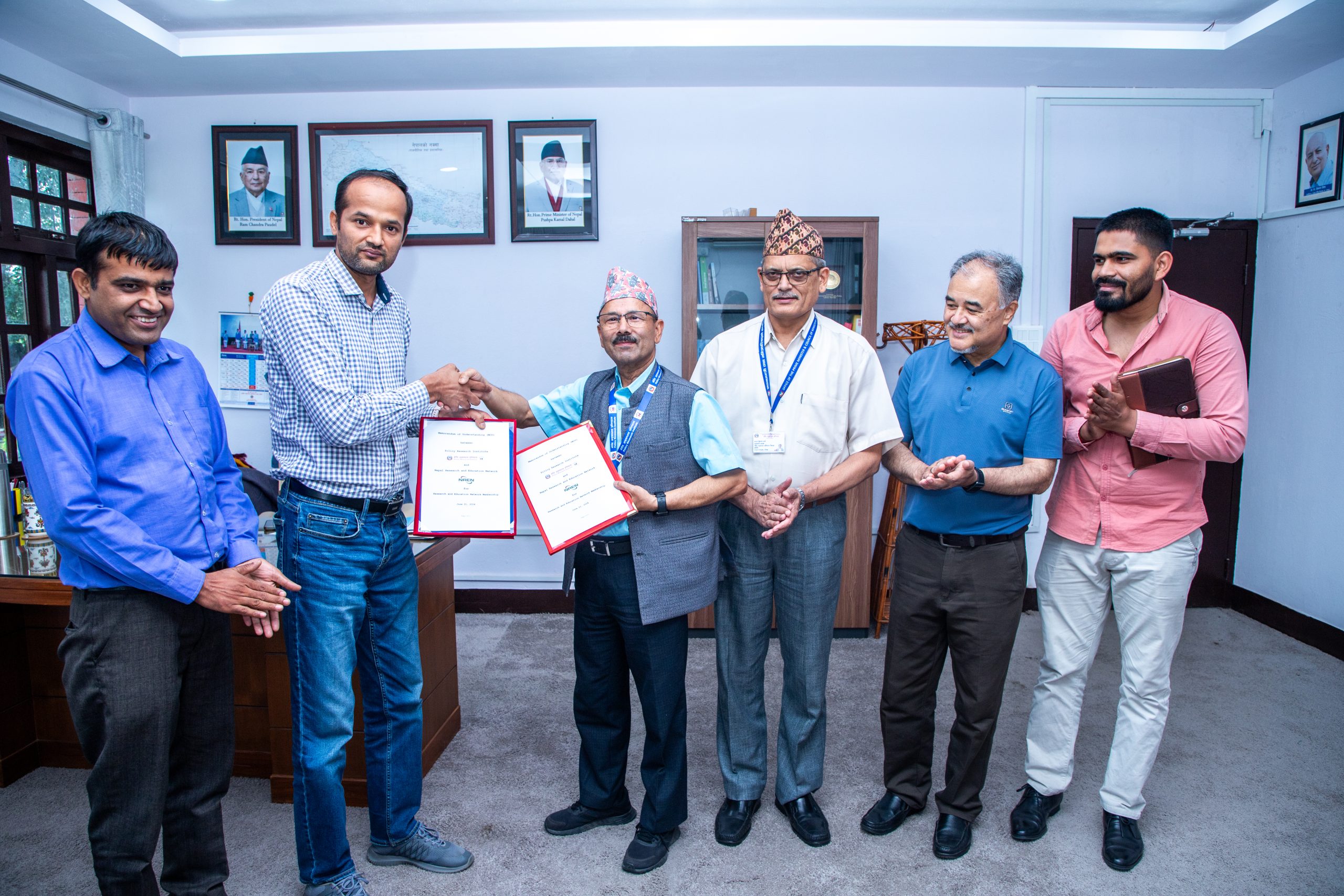 नीति अनुसन्धान प्रतिष्ठान र नेपाल रिसर्च एण्ड एजुकेशन नेटवर्क (एनआरइएन) बिच अनुसन्धान तथा शैक्षिक नेटवर्क सुविधाको लागि समझदारीपत्रमा हस्ताक्षर सम्पन्न