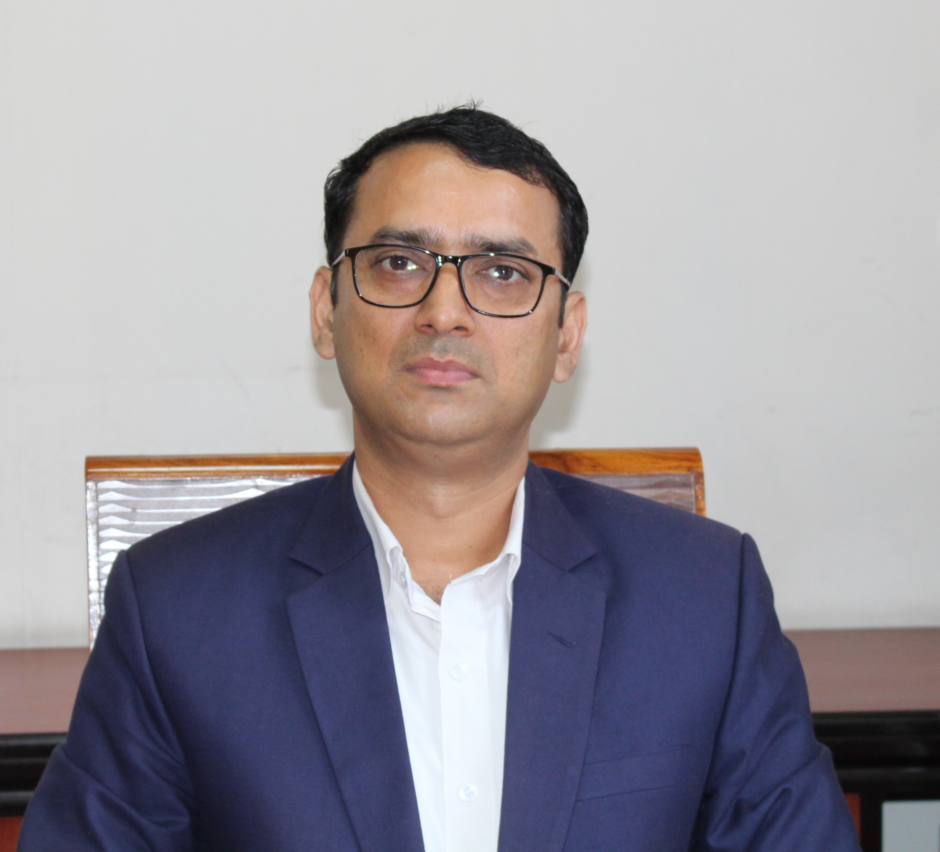 कृष्ण पौडेल