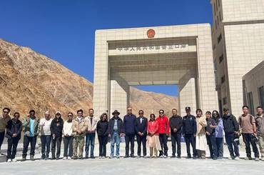 समाचार चित्र महावाणिज्यदूतबाट हिल्सा (पुलान) सीमानाकाको निरीक्षण सम्बन्धी प्रे…