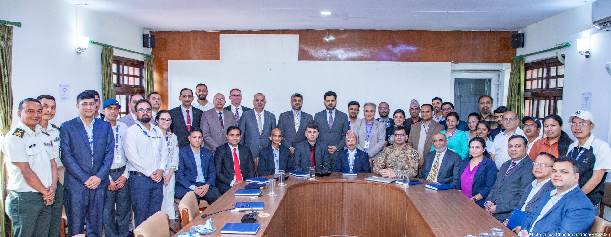 पाकिस्तानका वरिष्ठ कर्मचारीहरूको टोली र नीति अनुसन्धान प्रतिष्ठानका अनुसन्धानकर्ताहरू बिच एक अन्तरक्रियाको आयोजना गरियो ।