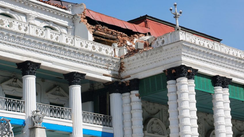 सिंहदरबार पूनर्निर्माणका लागि प्रधानमन्त्री कार्यालयमा बैठक