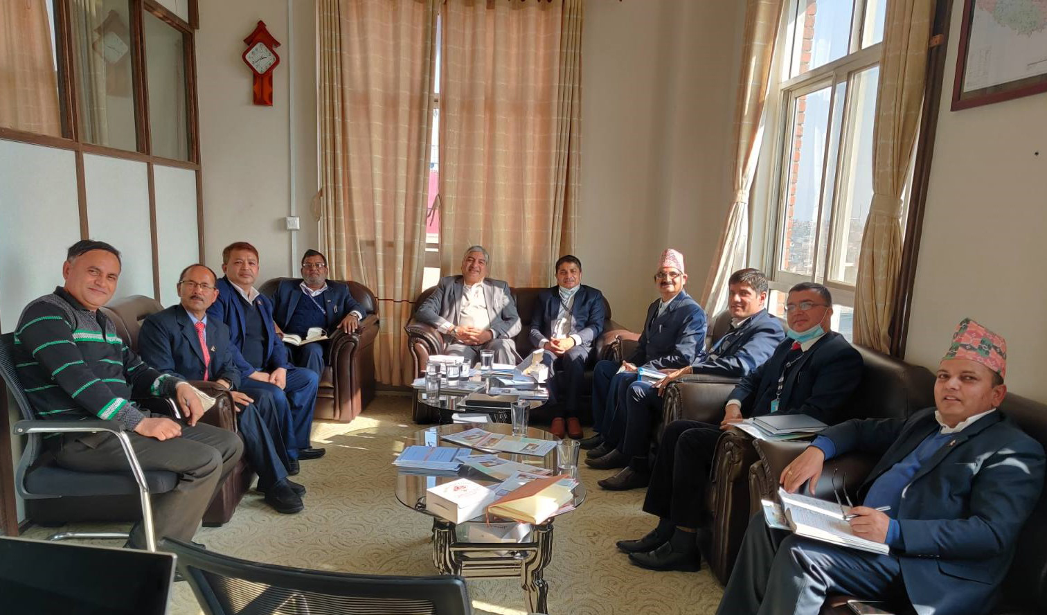 सहकार्यका लागि प्रतिष्ठान, नेपाल राष्ट्र बैङ्क र मन्त्रालयका वरिष्ठ अधिकारीका बीच अन्तरक्रिया