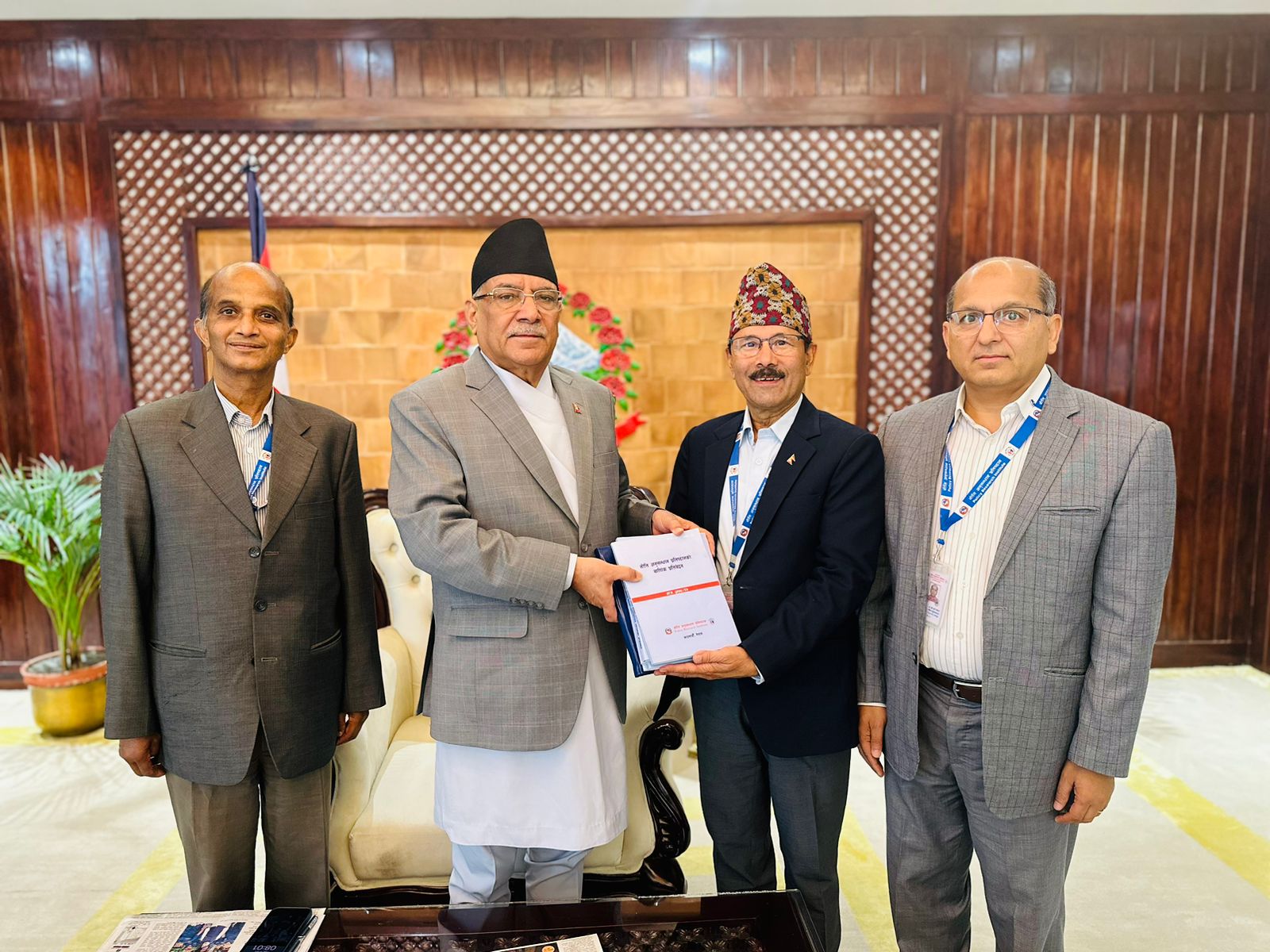 सम्माननीय प्रधानमन्त्रीज्यूसँग नीति अनुसन्धान प्रतिष्ठानको प्रतिनिधिमण्डलको भेटघाट