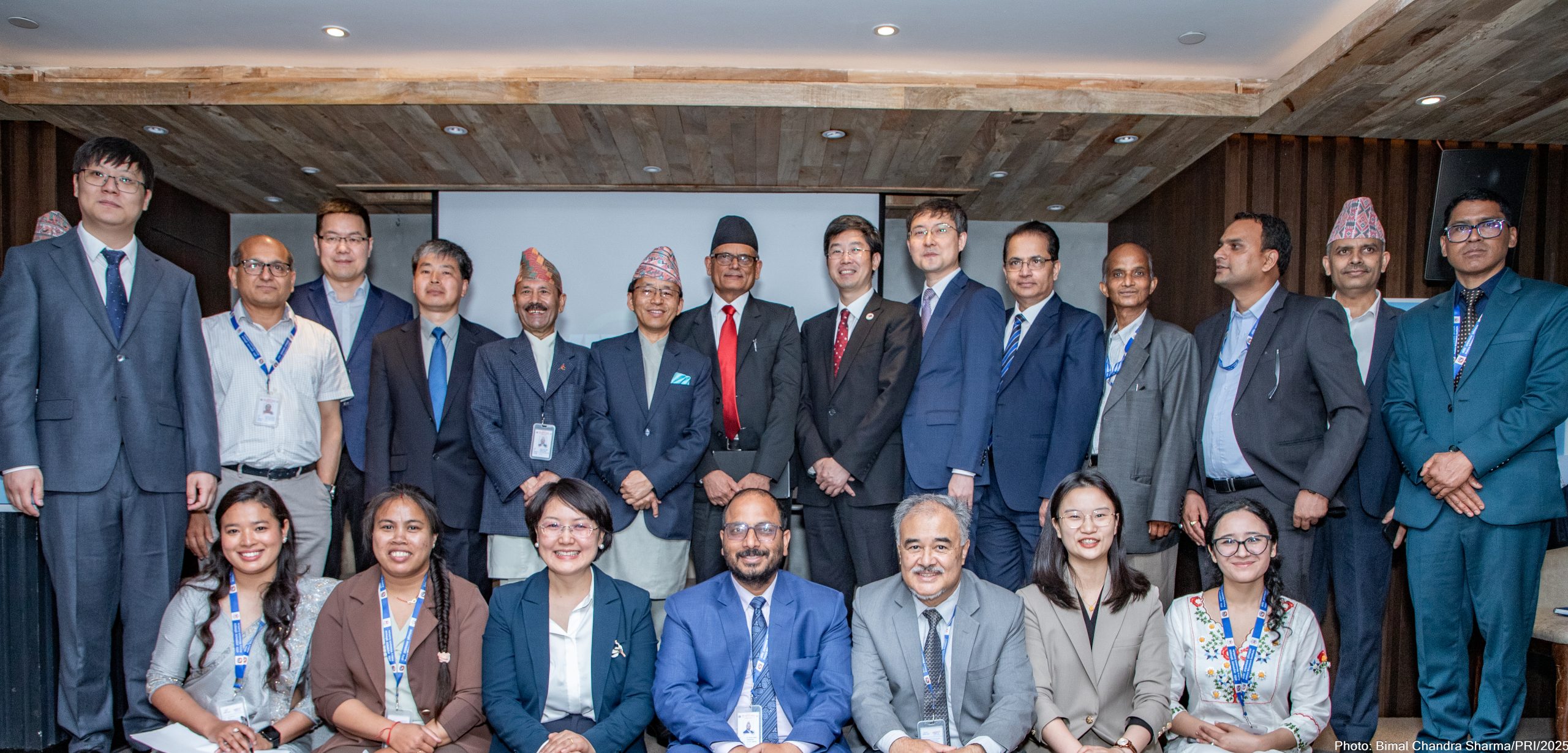 नेपाल-चीन रणनीतिक साझेदारी सम्बन्धी संयुक्त गोष्ठी तथा नीति अनुसन्धान प्रतिष्ठान र चिनियाँ समाजशास्त्र प्रतिष्ठान अन्तर्गतको अन्तर्राष्ट्रिय रणनीति सम्बन्धी राष्ट्रिय अध्ययन संस्थान बिच सहयोगको लागि समझदारीपत्रमा हस्ताक्षर