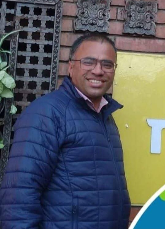 केशब ढुंगाना