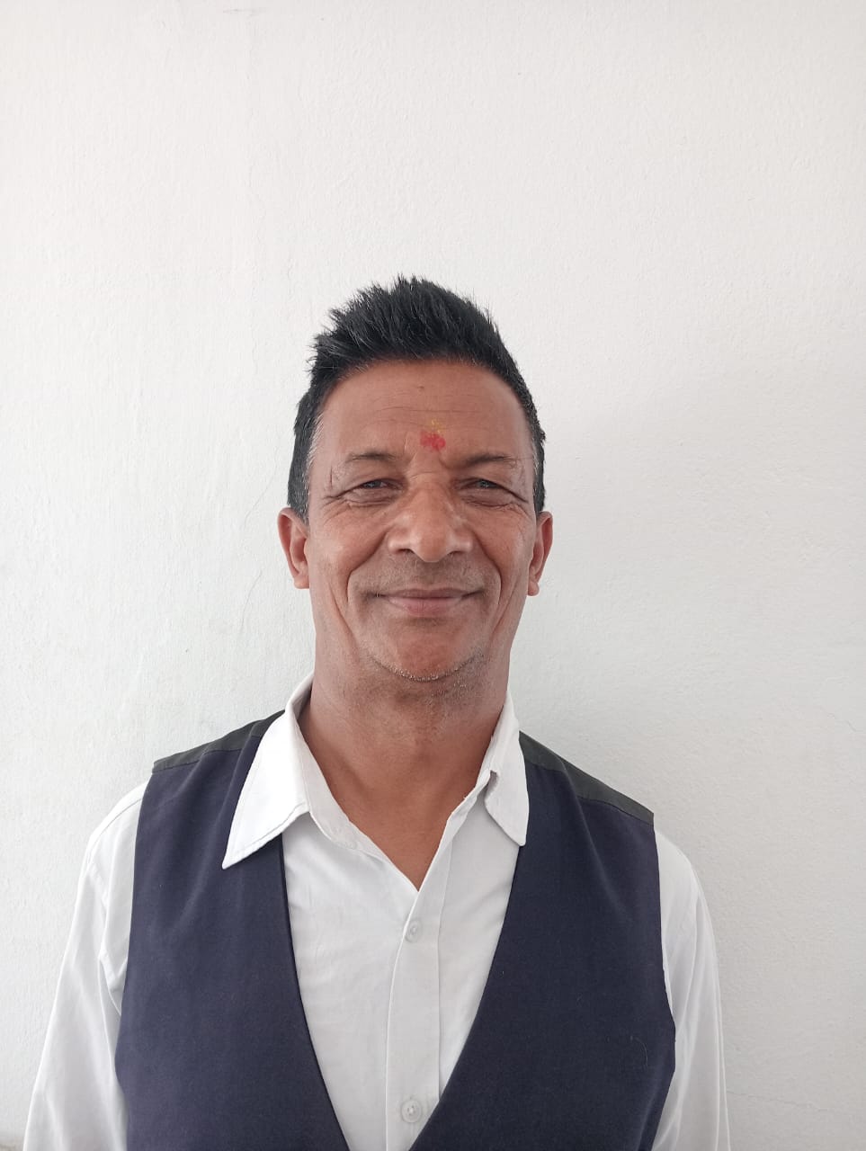 श्री शिव बहादुर थापा