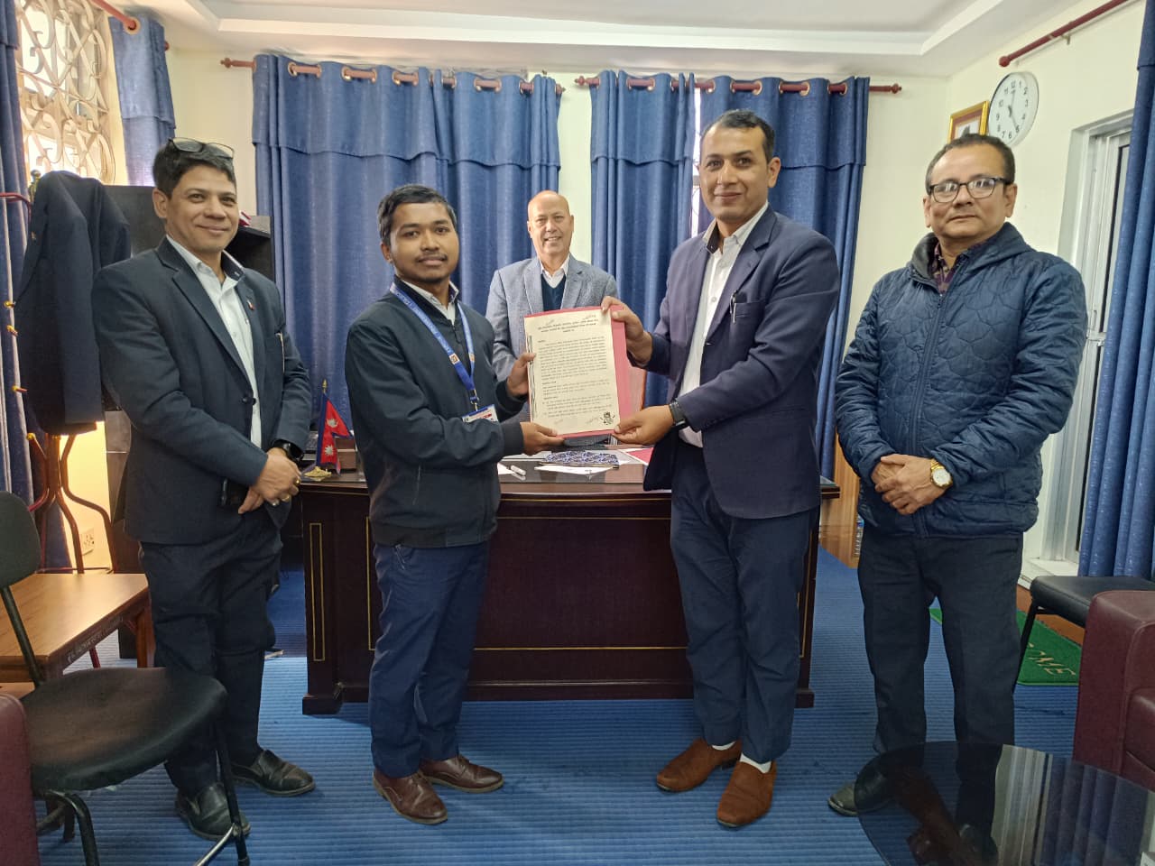 यस विभाग र हुलाक प्रशिक्षण केन्द्र विच सेवा अन्तरआबद्दता गर्ने सम्बन्धमा समझदारी पत्रमा हस्ताक्षर भएको छ। मिति: २०८२/०८/०८ गते