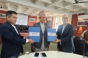 लुम्बिनी प्रदेश किताबखानालाई स्थानीय तह अन्य सेवा समेतको पोर्टल हस्तान्तरणका झलकहरु मिति:२०८२/०७/१७ गते - img