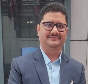 महेश सापकोटा