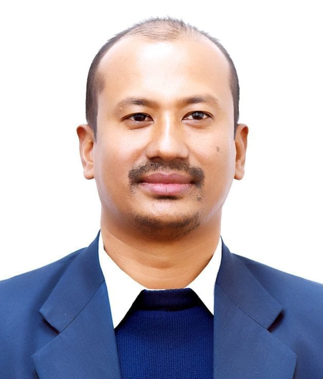 नरेश श्रेष्ठ