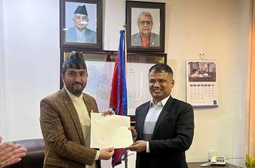 सञ्चारमन्त्रीद्वारा देश र जनताको हितमा काम गर्न गोरखापत्र नेतृत्वलाई निर्देशन - img