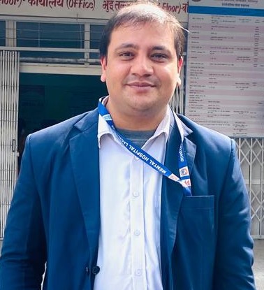 डा.इश्वरी खनाल (सूचना अधिकारी)