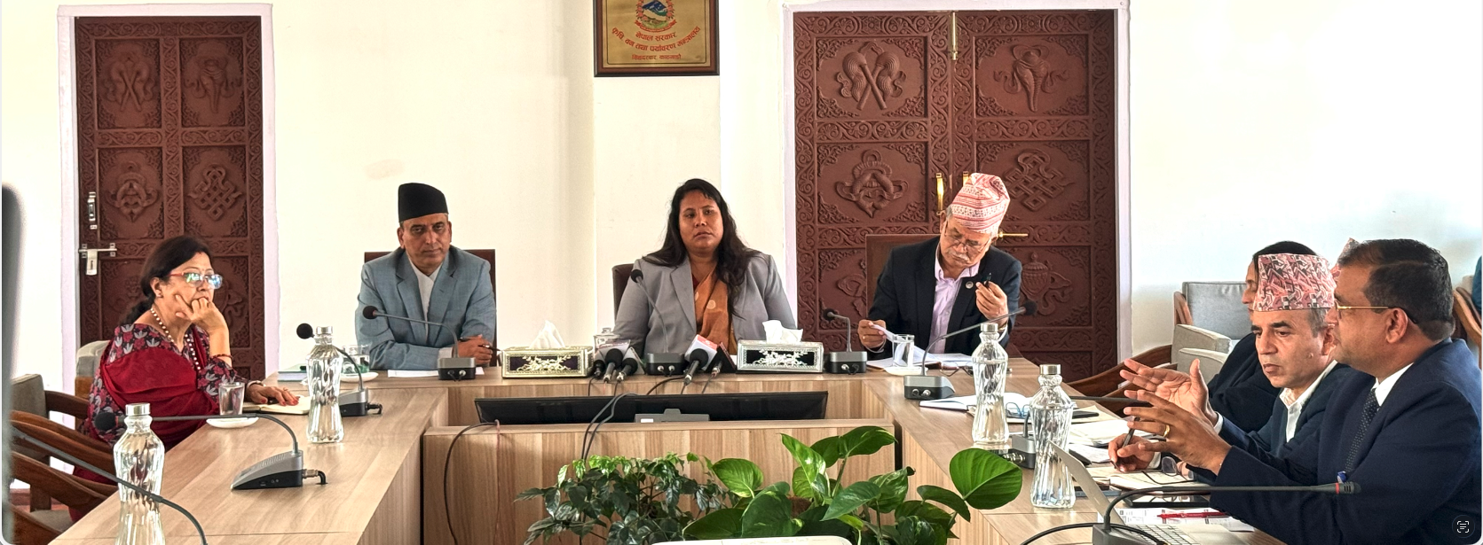 कृषि, वन तथा पर्यावरण मन्त्रालयमा स्थानीय प्रमुखसँग पशु बधशाला सम्बन्धी हालै जारी ऐनको प्रभावकारी कार्यान्वयनका विषयमा छलफल तथा समन्वयात्मक भेटघाट