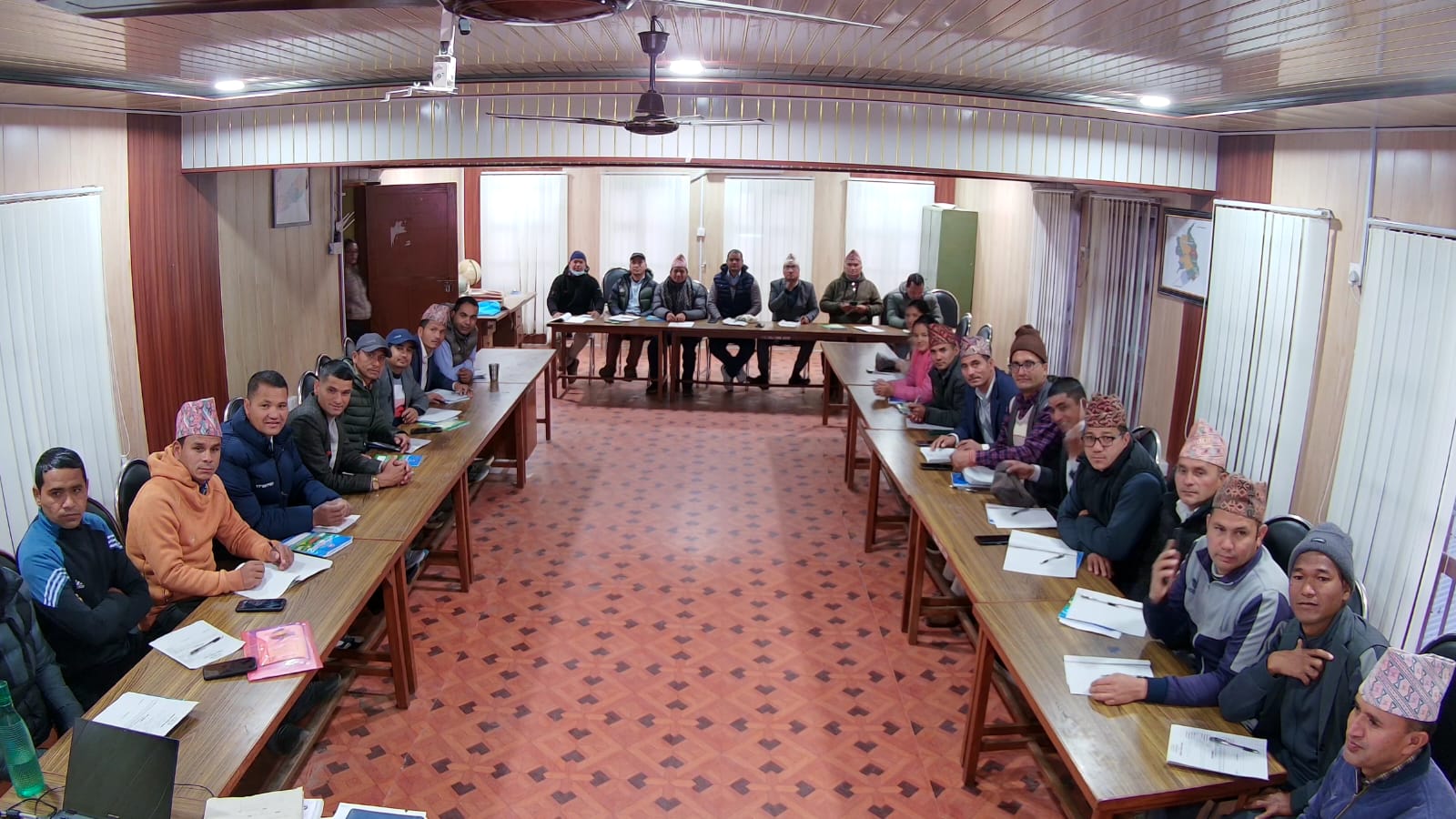 शिक्षक पेसागत विकास प्रारुप, २०८० अनुसार आधारभूत तह (१-५) को एक महिने प्रमाणीकरण तालिम कार्यशालाका सहभागीहरु (मिति २०८२।१०।१५ देखि मिति २०८२।१०।२९ गतेसम्म - बझाङ जिल्ला)