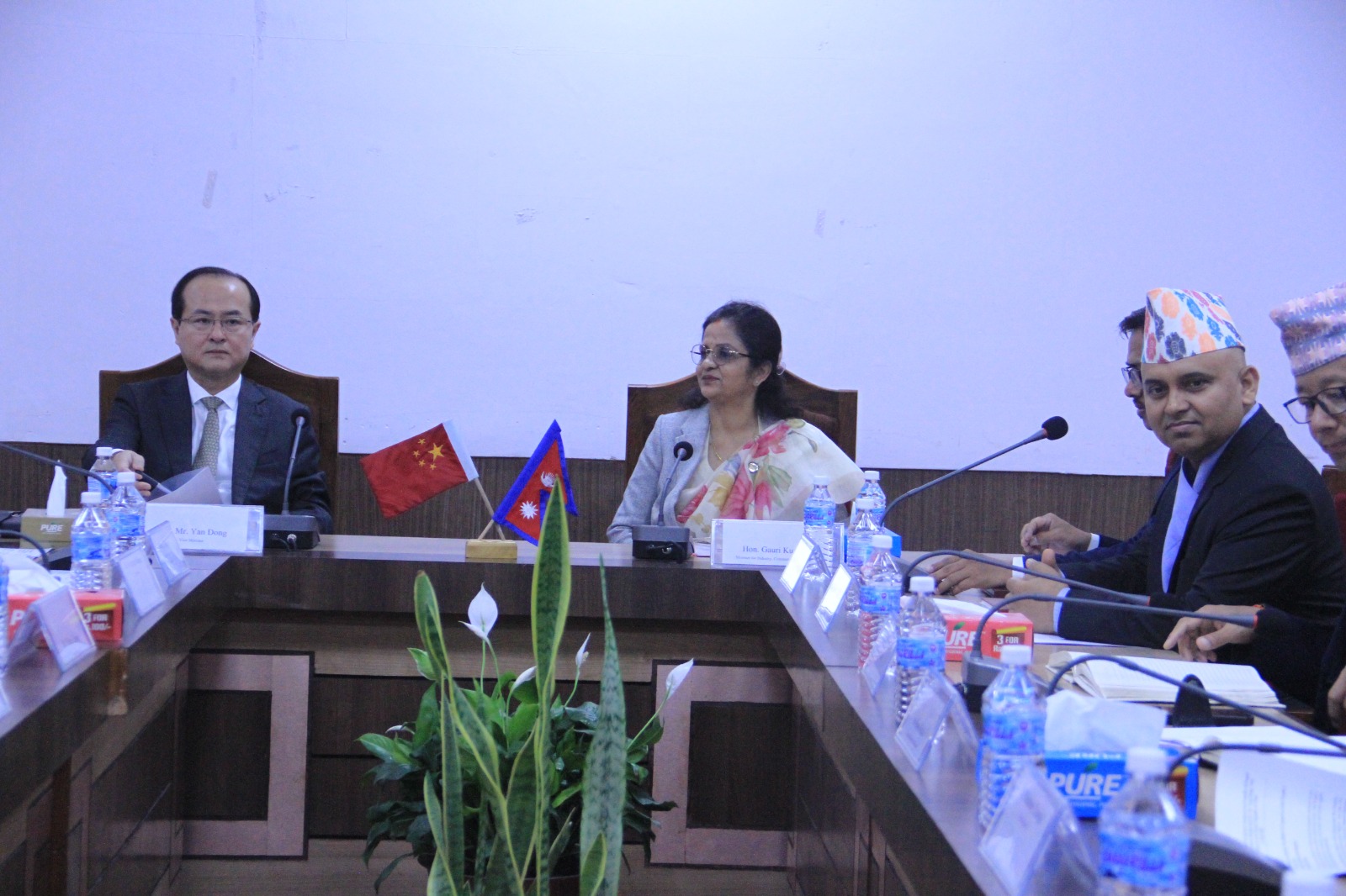 Honorable Minister Jiu received His Excellency the Deputy Minister of Commerce of the People's Republic of China, Mr.