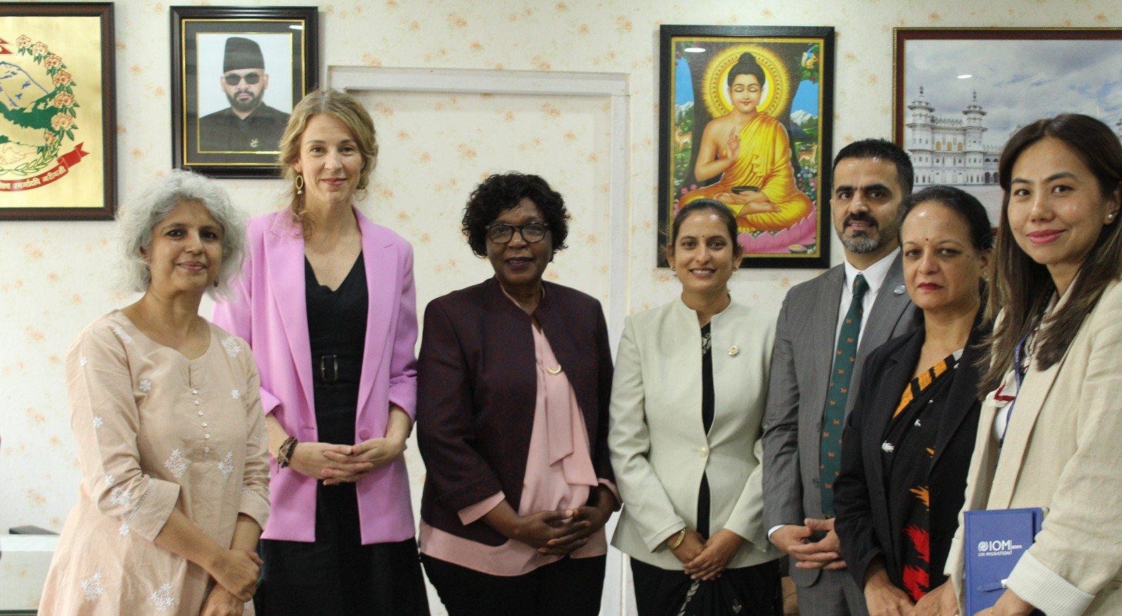 महिला, बालबालिका तथा ज्येष्ठ नागरिक मन्त्रालयमा माननीय मन्त्री श्री सीता वादीज्यू र UN Women की कन्ट्री डाइरेक्टर पेट्रिसिया फर्नान्डेज पाचेकोसहित संयुक्त राष्ट्रसंघीय प्रतिनिधिहरूसँग शिष्टाचार भेटवार्ता।