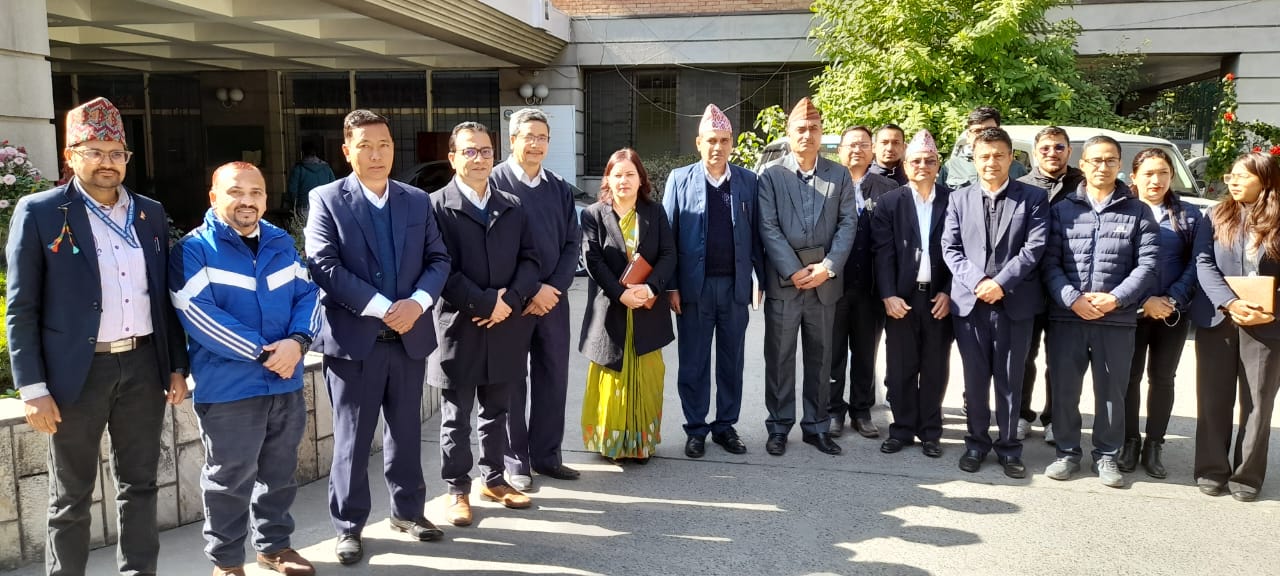 ऊर्जा, जलस्रोत तथा सिंचाइ मन्त्रालय र  जल तथा ऊर्जा आयोगको सचिवालयका सचिवज्यूहरूबाट यसकेन्द्रको निरिक्षण कार्यक्रम