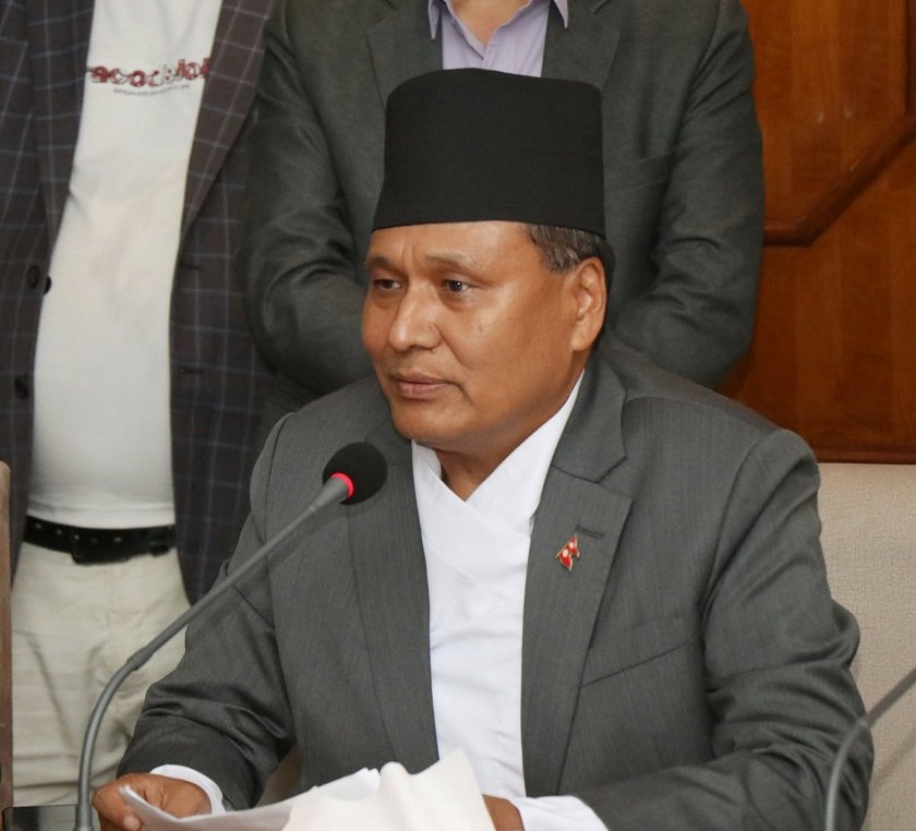 मा. कुलमान घिसिङ