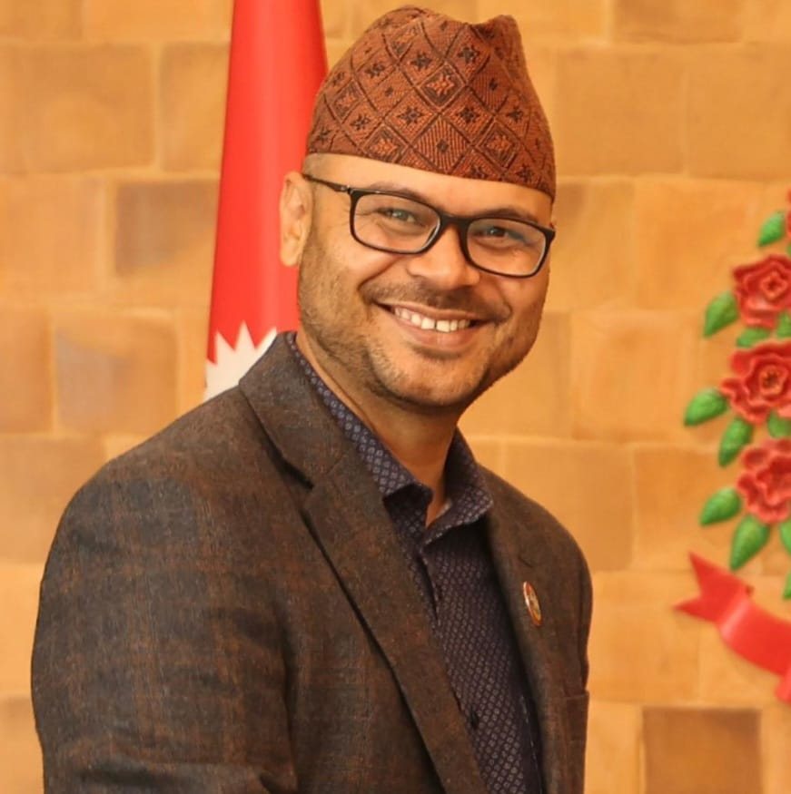 ओम विक्रम भाट